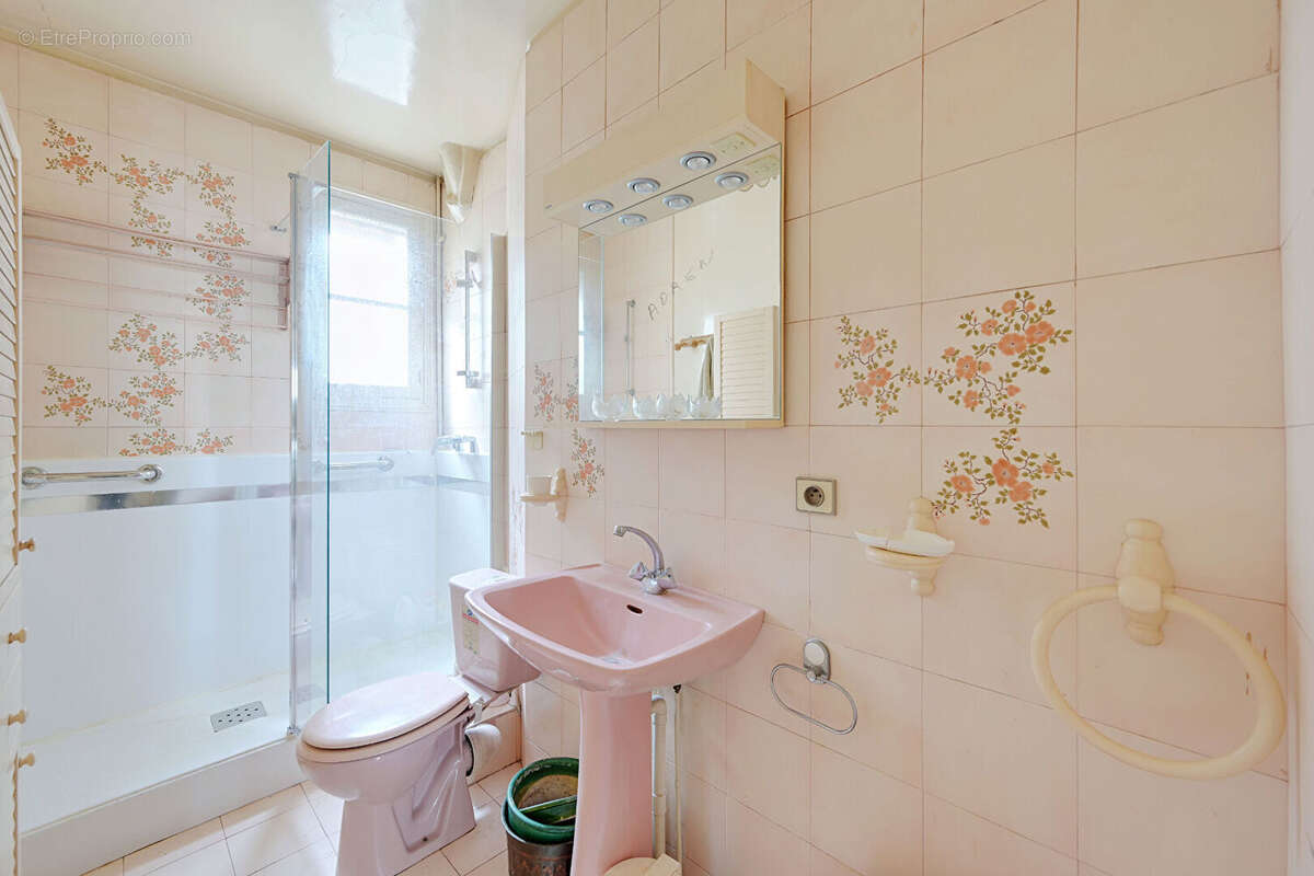 Appartement à PARIS-11E