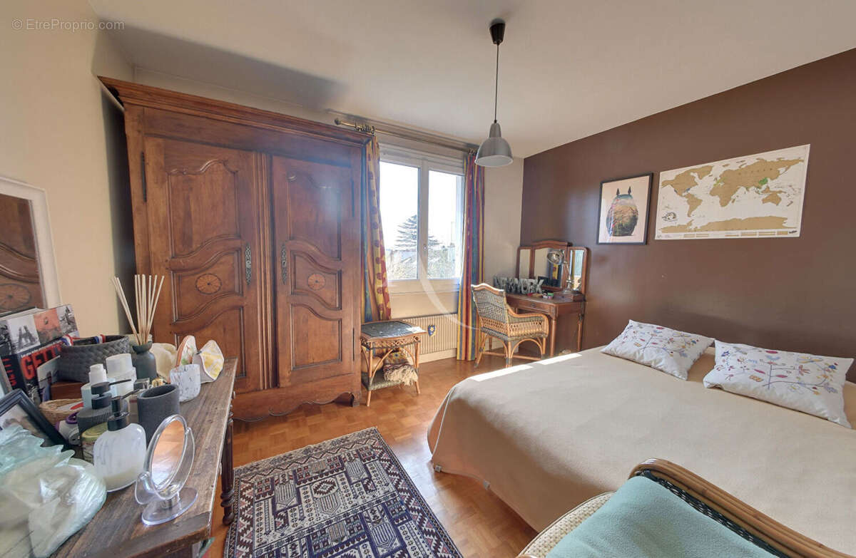 Maison à CHAMPIGNY-SUR-MARNE