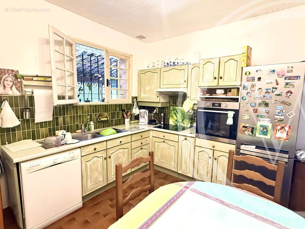 Appartement à CHATEAUNEUF-GRASSE