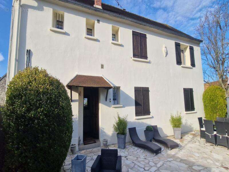 Appartement à PLAILLY