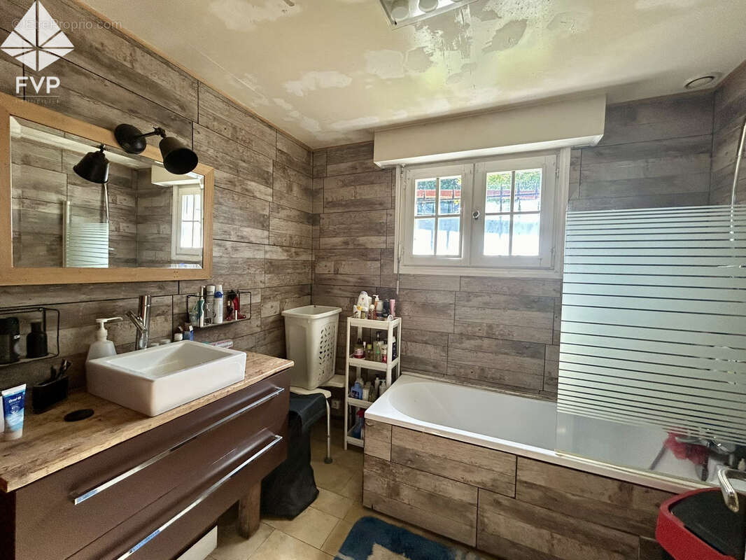 Maison à CANY-BARVILLE