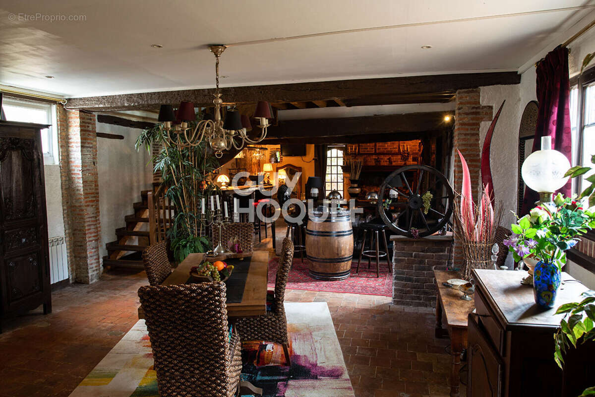 Maison Saint Maurice Les Charencey 5 pièce(s) 159.71 m2 - photo 2