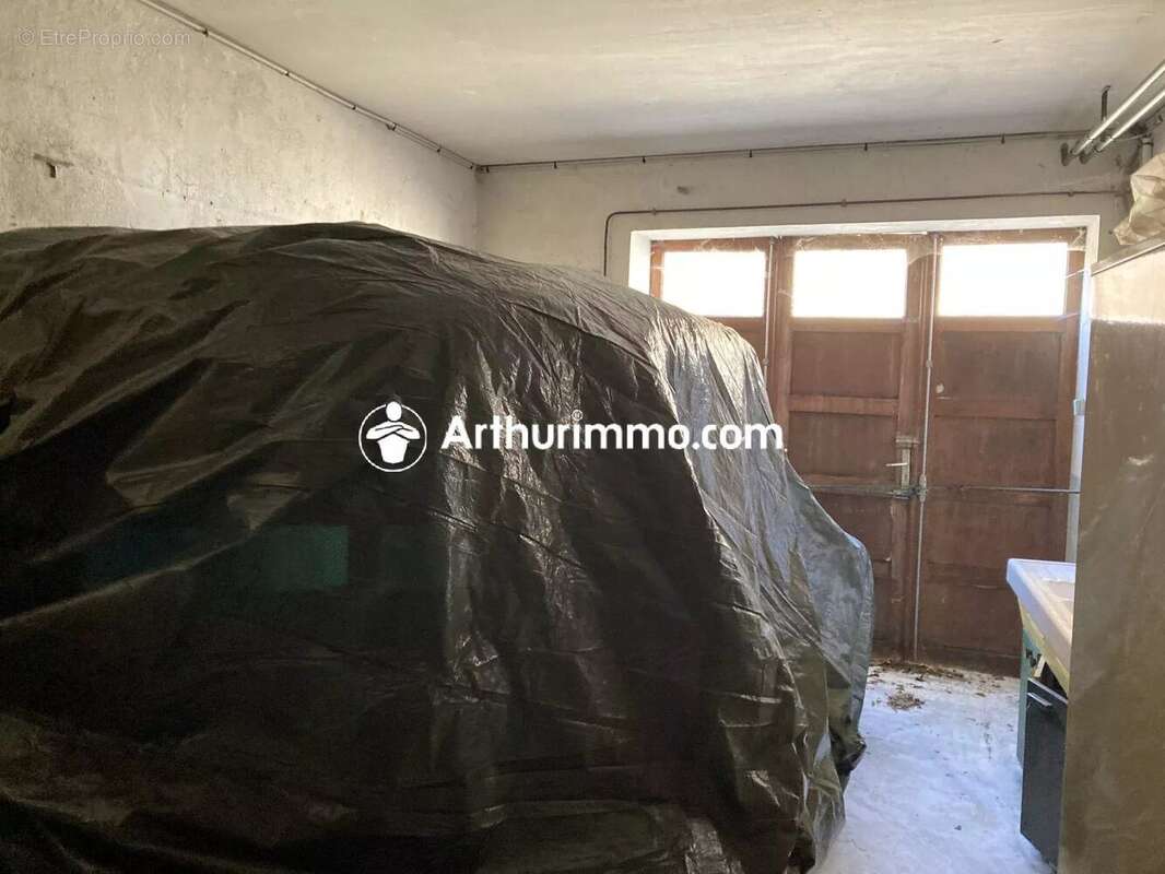 Maison à SAINT-ELLIER-LES-BOIS