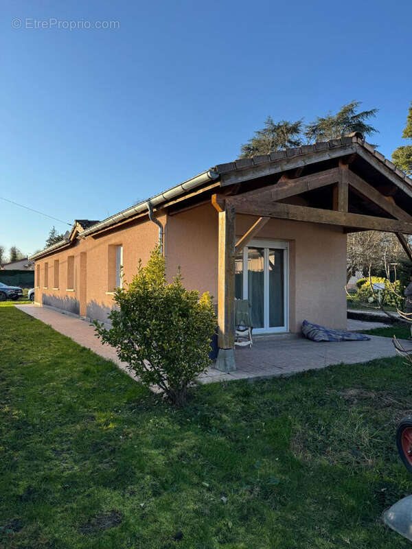 Maison à MEZERIAT