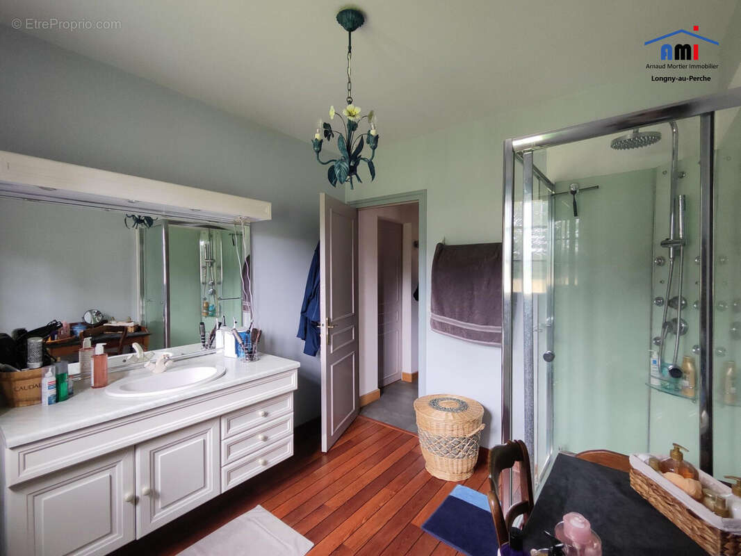 Maison à LONGNY-AU-PERCHE