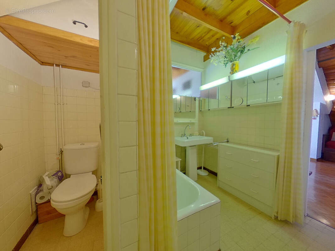 Appartement à LES THUILES