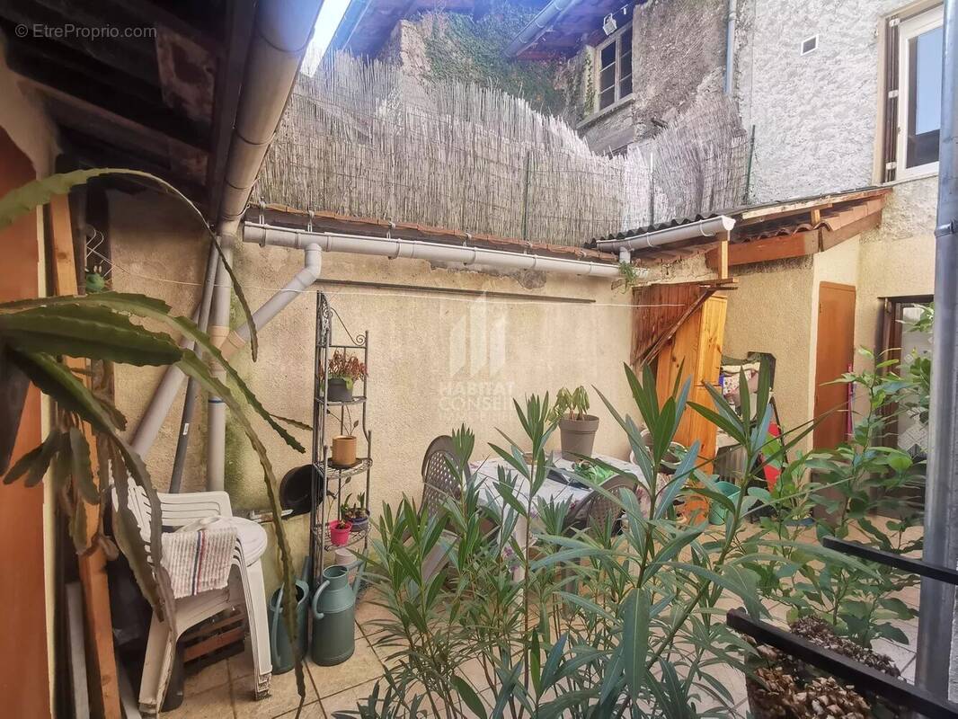 Appartement à VIZILLE