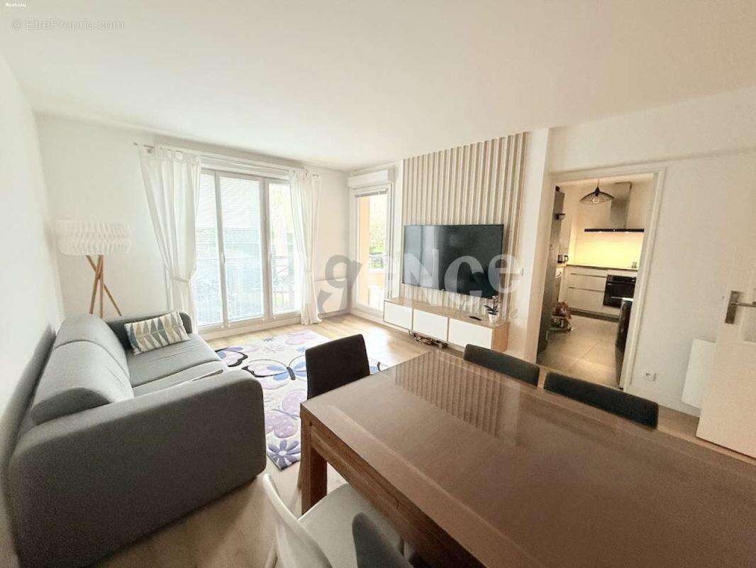 Appartement à CLAYE-SOUILLY