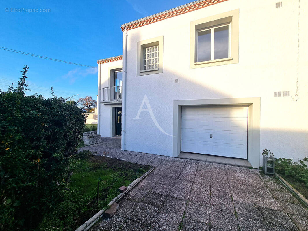 Maison à SAINT-SEBASTIEN-SUR-LOIRE