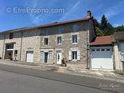 Maison à SAUVIAT-SUR-VIGE