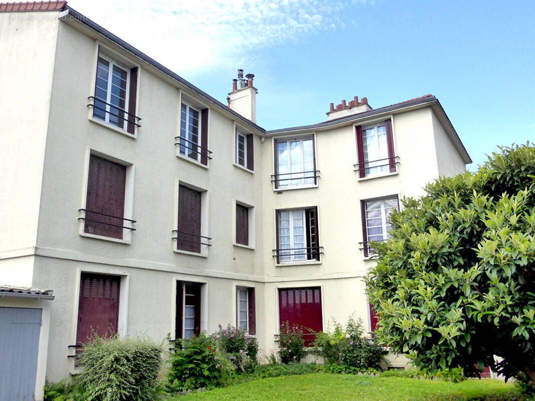 Appartement à L'HAY-LES-ROSES