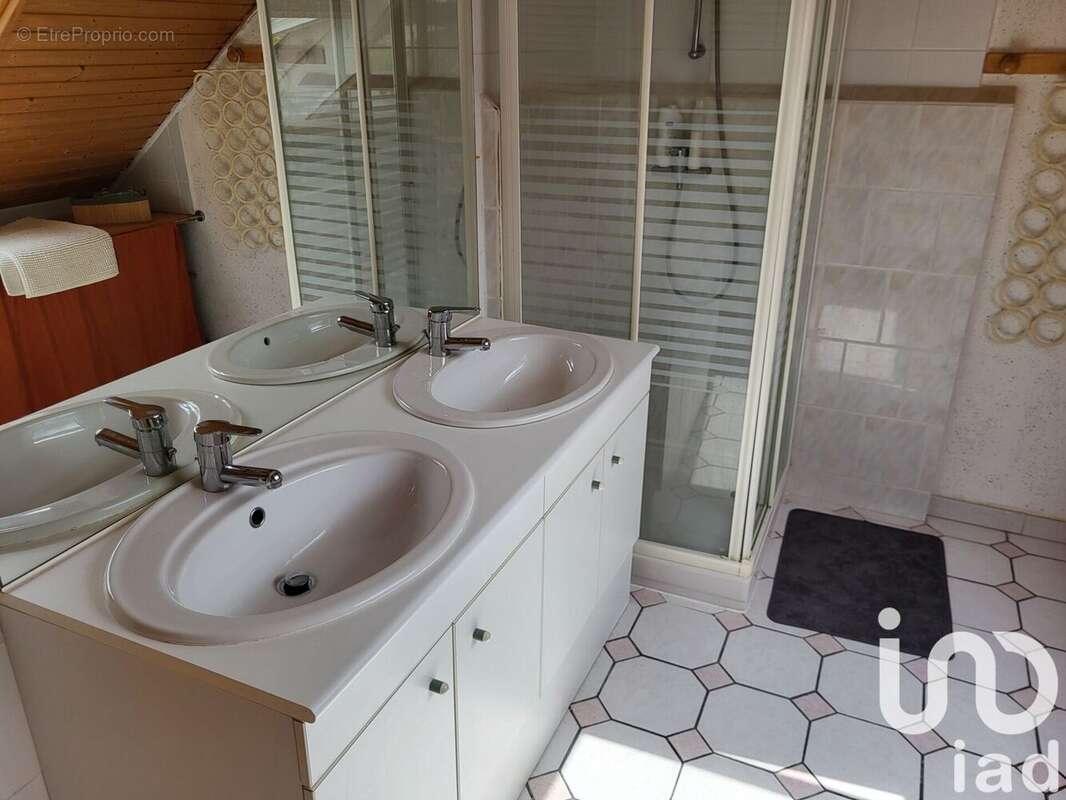 Photo 9 - Maison à LUYNES