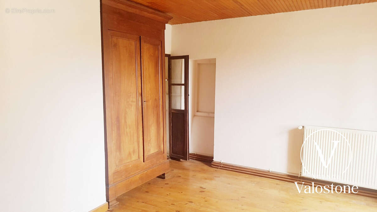 Maison 91 m² à Urgons  - photo 7
