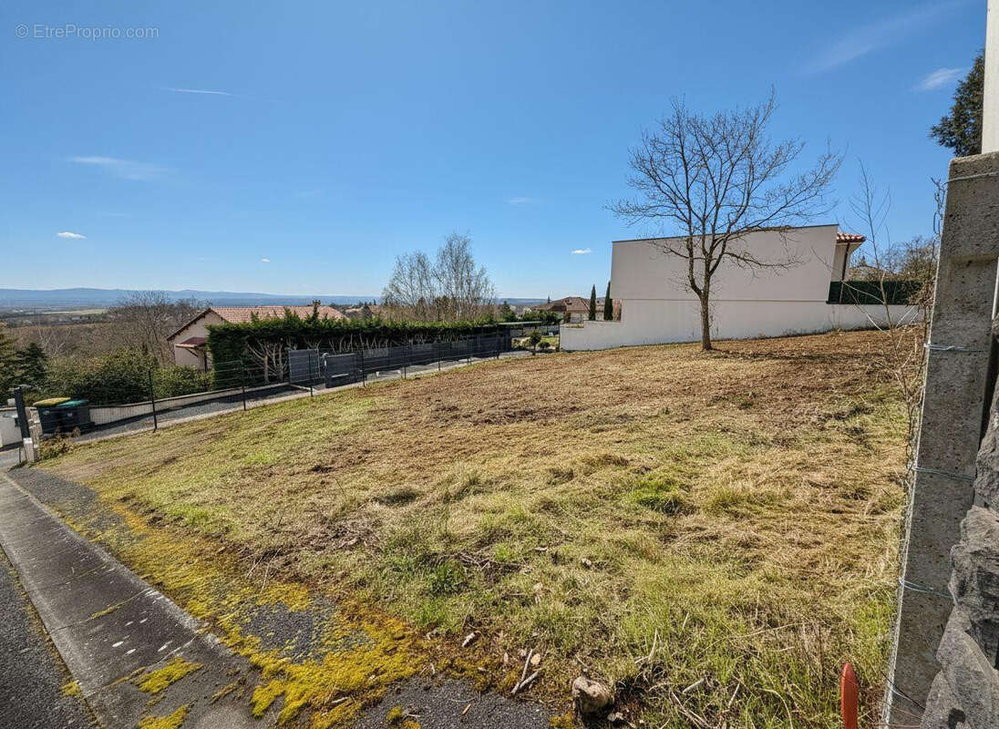Terrain 427 m² à Chatelguyon  - photo 2