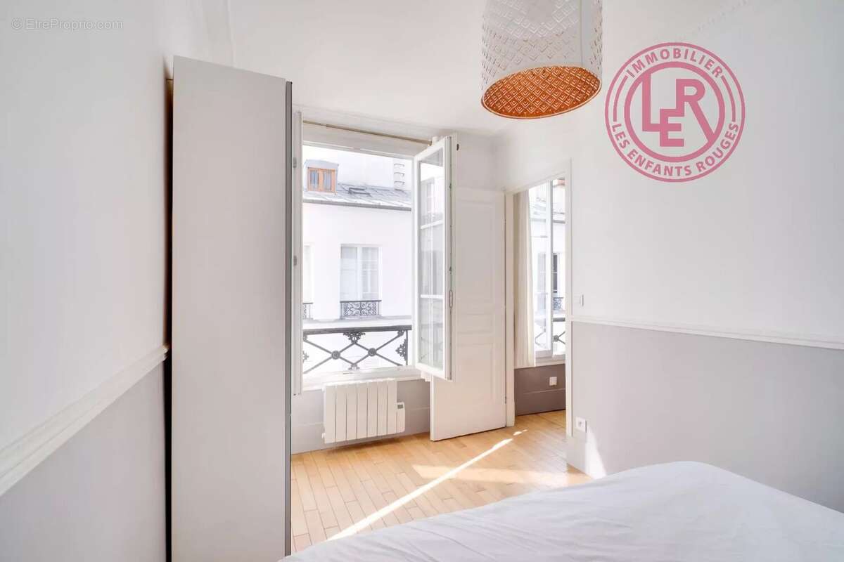 Appartement à PARIS-4E