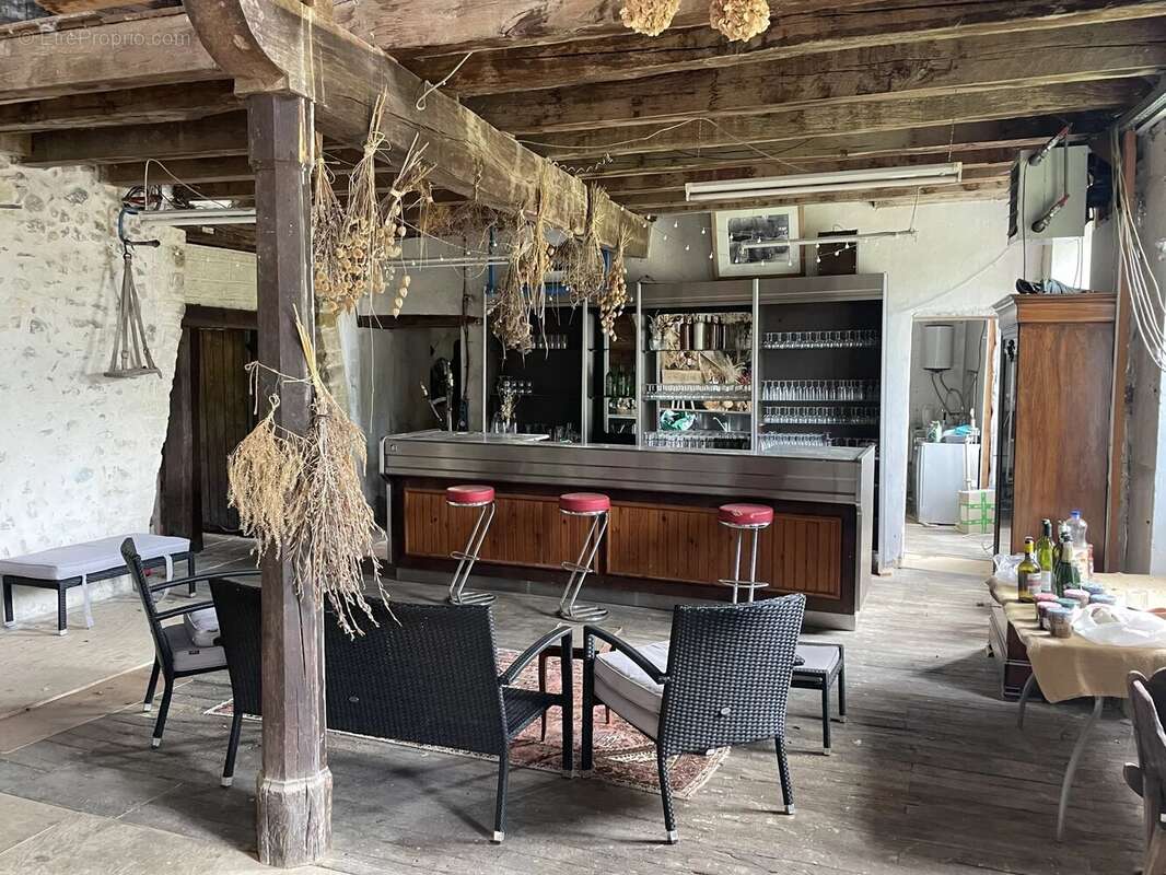 Bien rare et unique: Château à rénover situé sur une île - photo 20