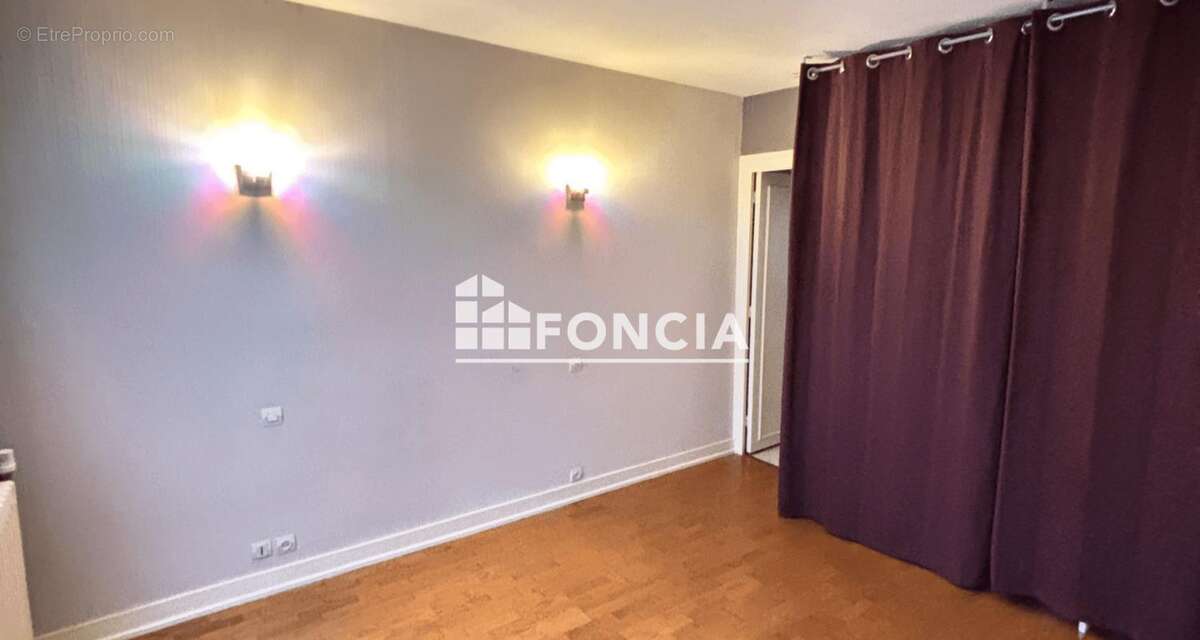 Maison à AZAY-LE-RIDEAU