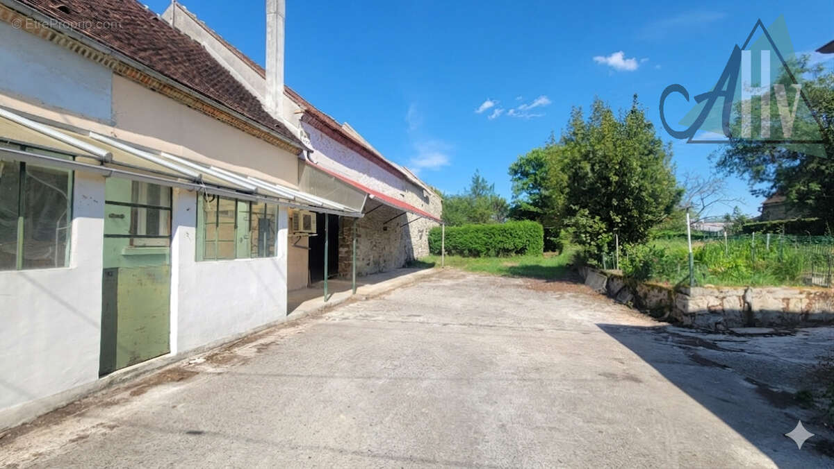 Maison à LUISETAINES