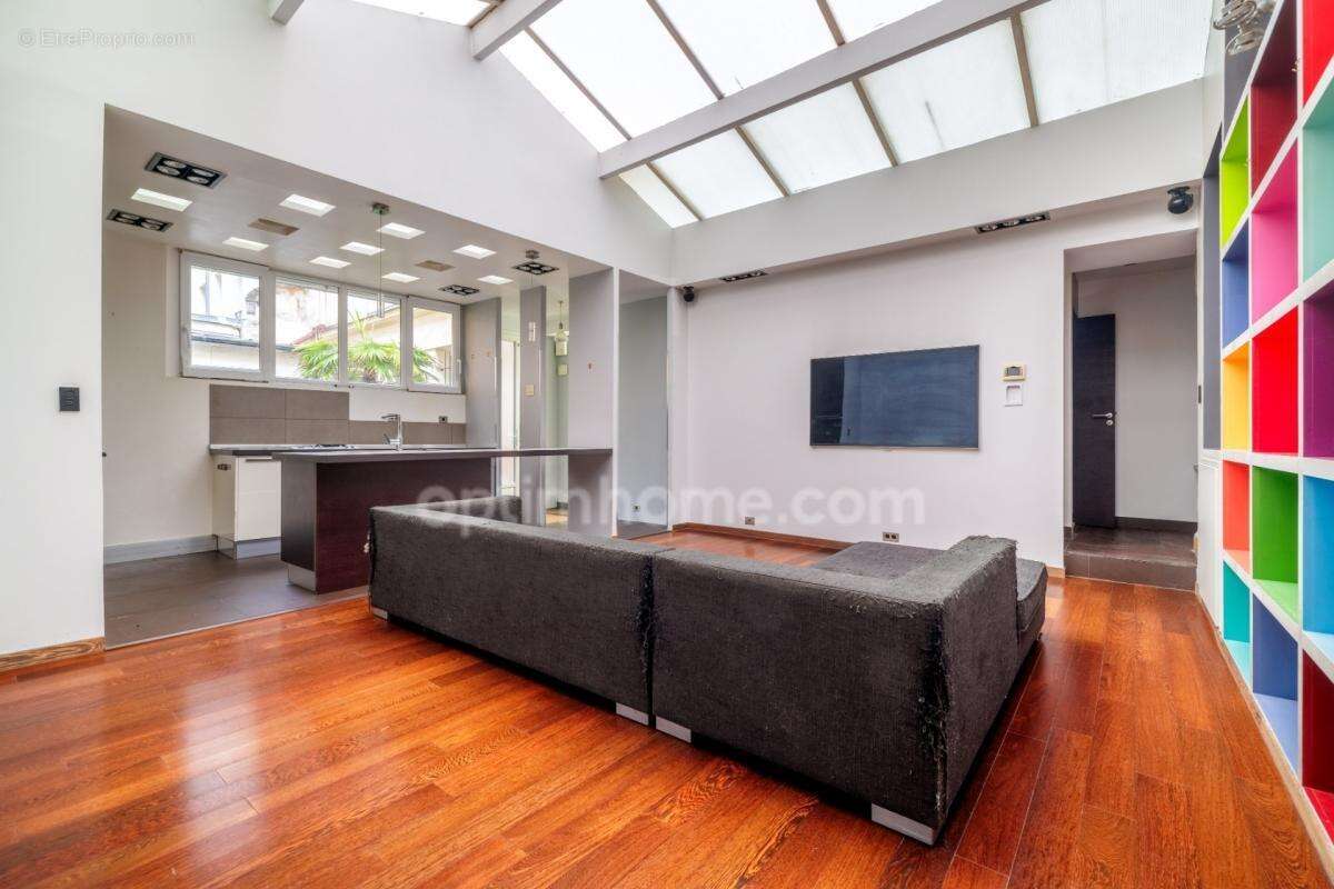 loft avec verrière et patio interieur à vendre 8 pièces 3 chambres - photo 9