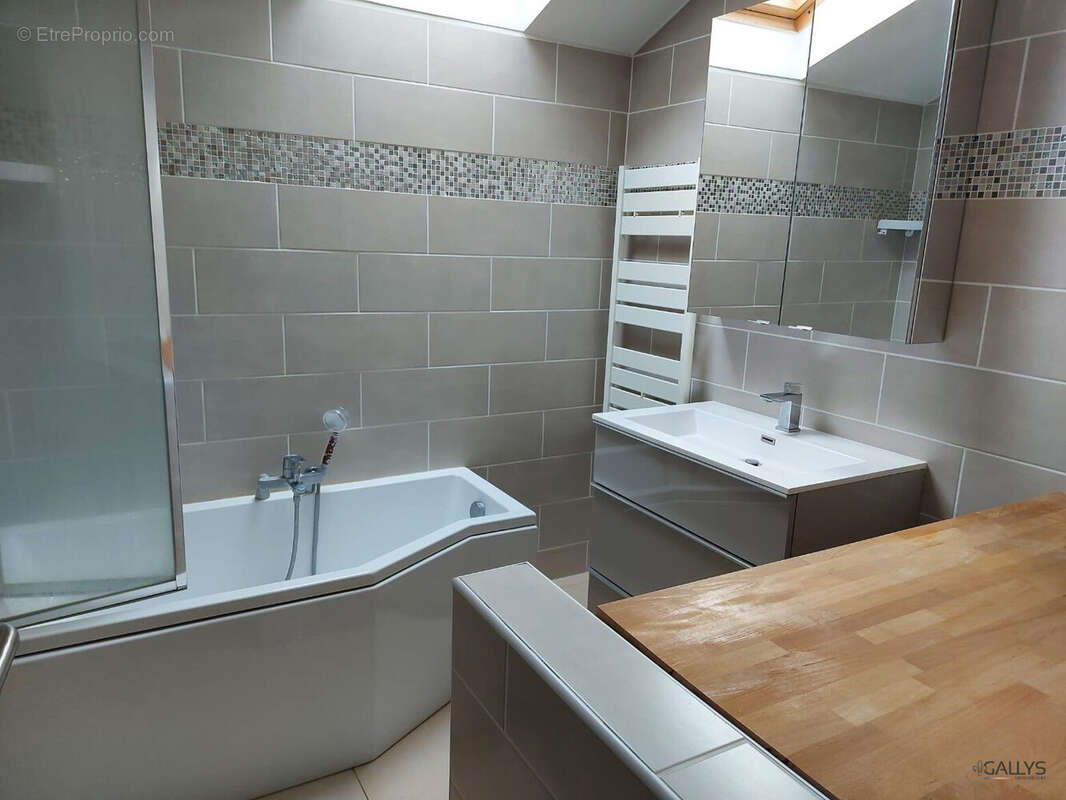 Appartement à CLOUANGE