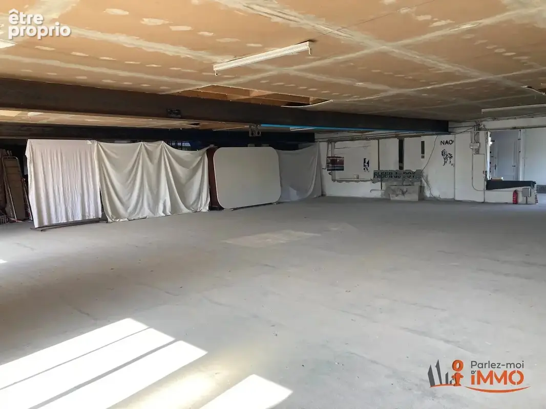 Ancienne usine à réhabiliter implantée sur 9482m2 de terrain - photo 9