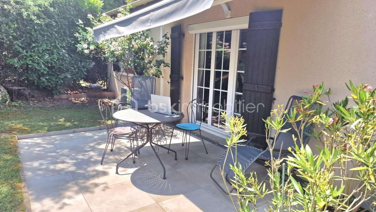 Maison à BALLAINVILLIERS