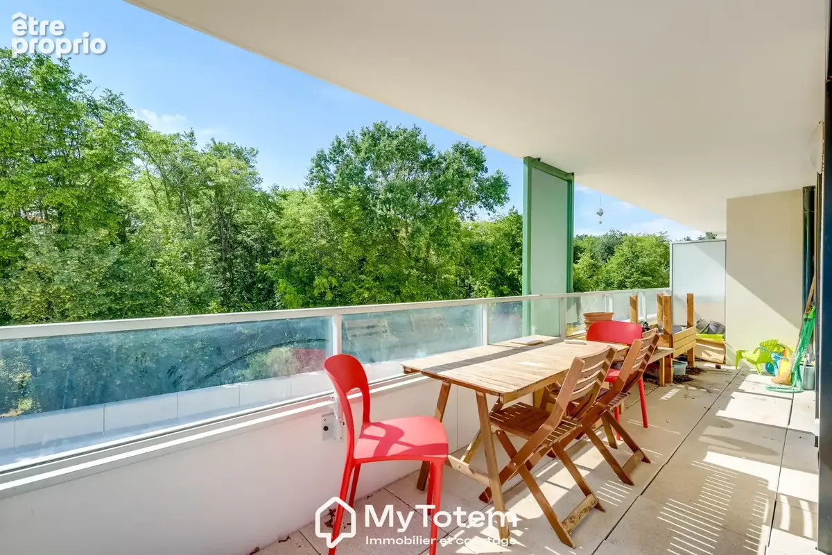 Face à la forêt domaniale de Saint-Germain-en-Laye   Élégant appartement familial de 80 m2 avec terrasse - photo 7