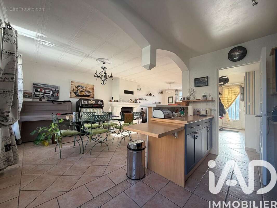 Photo 7 - Maison à LINAS