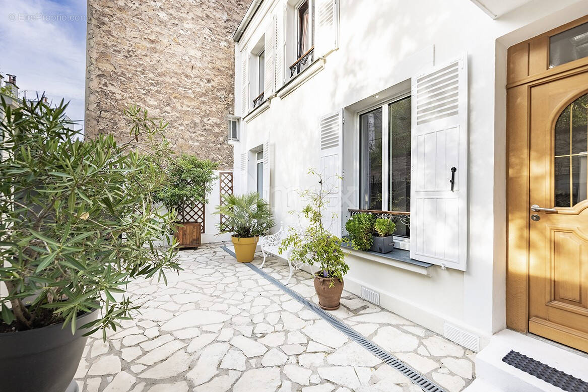 Maison à ASNIERES-SUR-SEINE