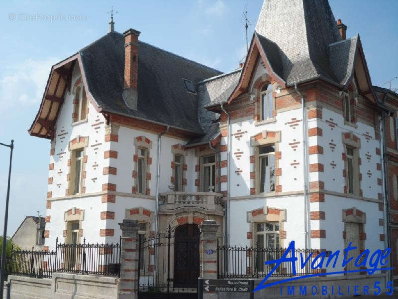 Maison à REVIGNY-SUR-ORNAIN