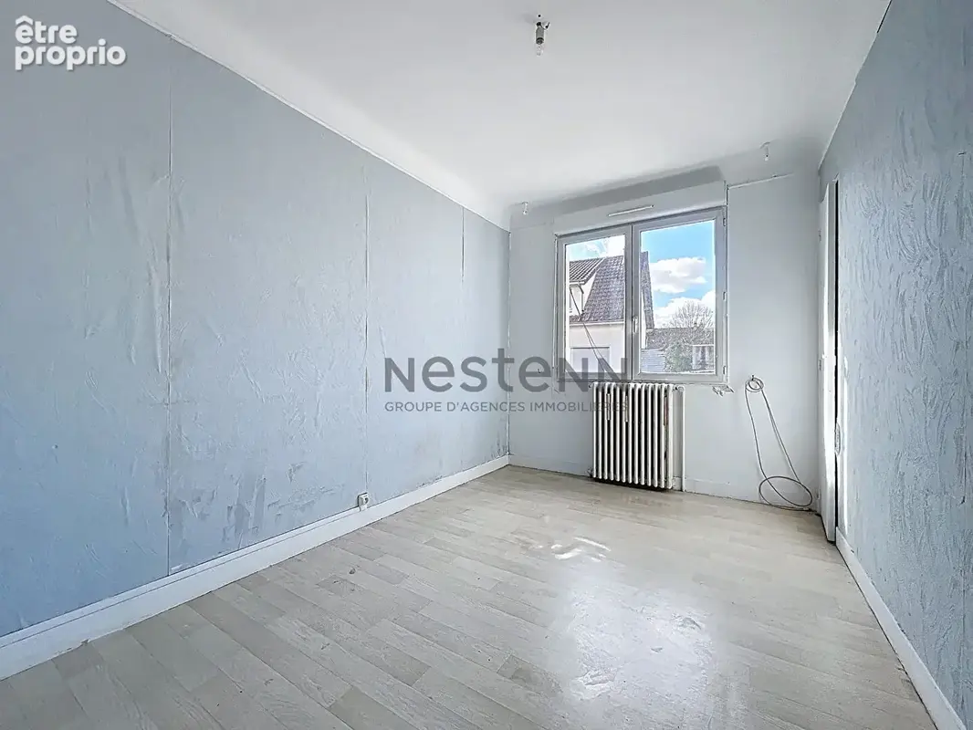 Maison spacieuse à vendre à Valenton - 6 pièces, 3 chambres, jardin! - photo 12