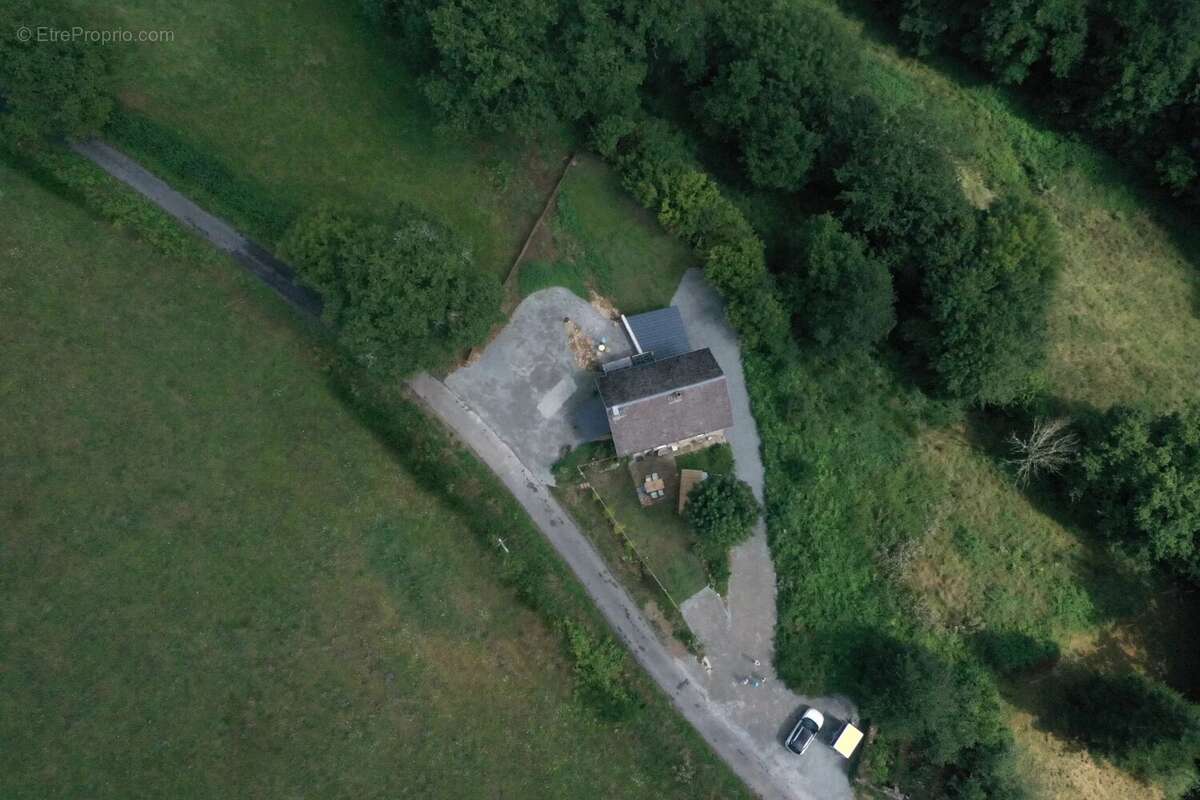 Maison à SAINT-GERVAIS-D&#039;AUVERGNE