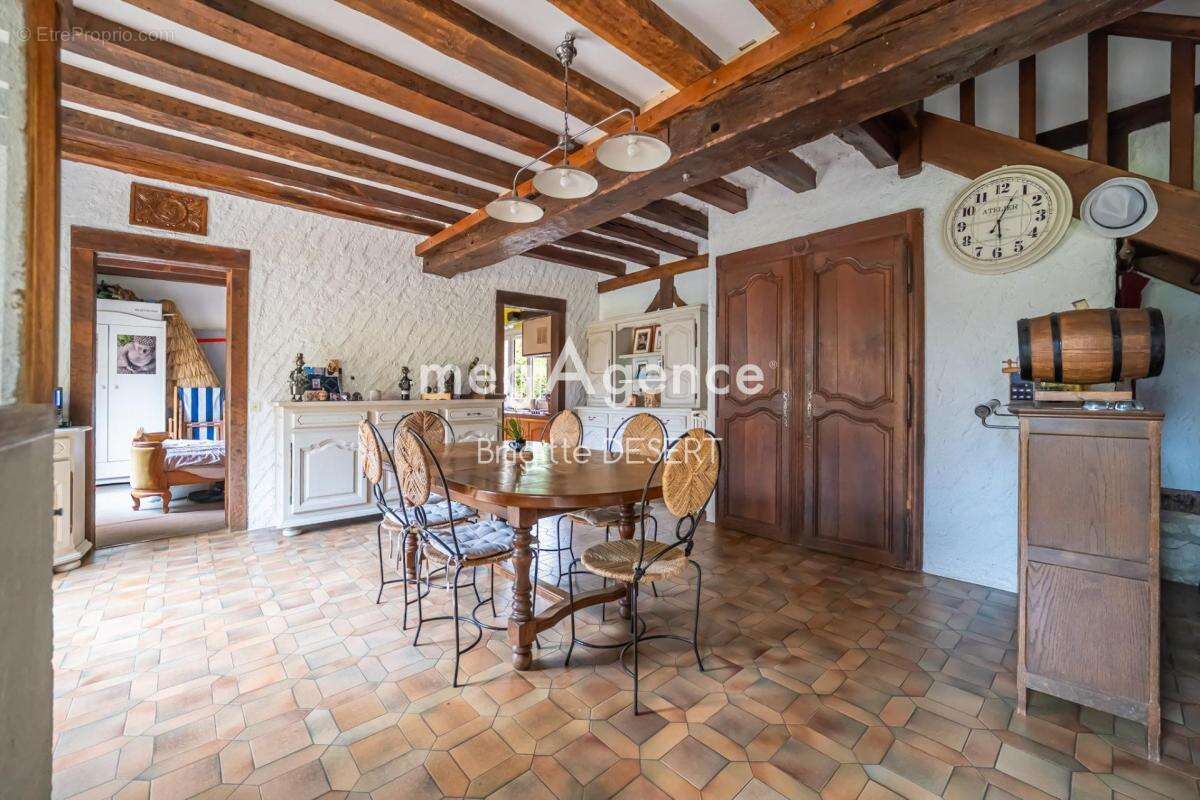 Maison à TORCE-EN-VALLEE