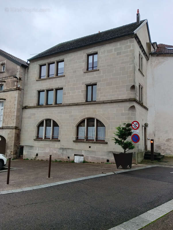 Appartement à LUXEUIL-LES-BAINS