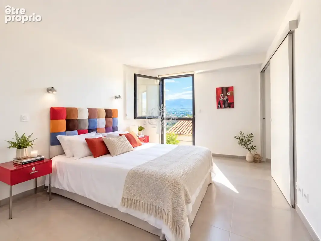 Villa contemporaine avec une vue exceptionnelle - photo 8