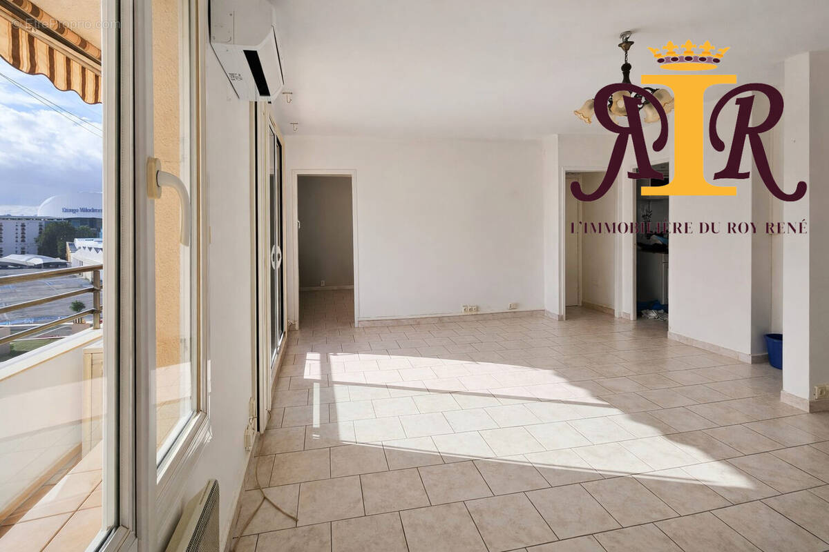 Appartement à MARSEILLE-8E