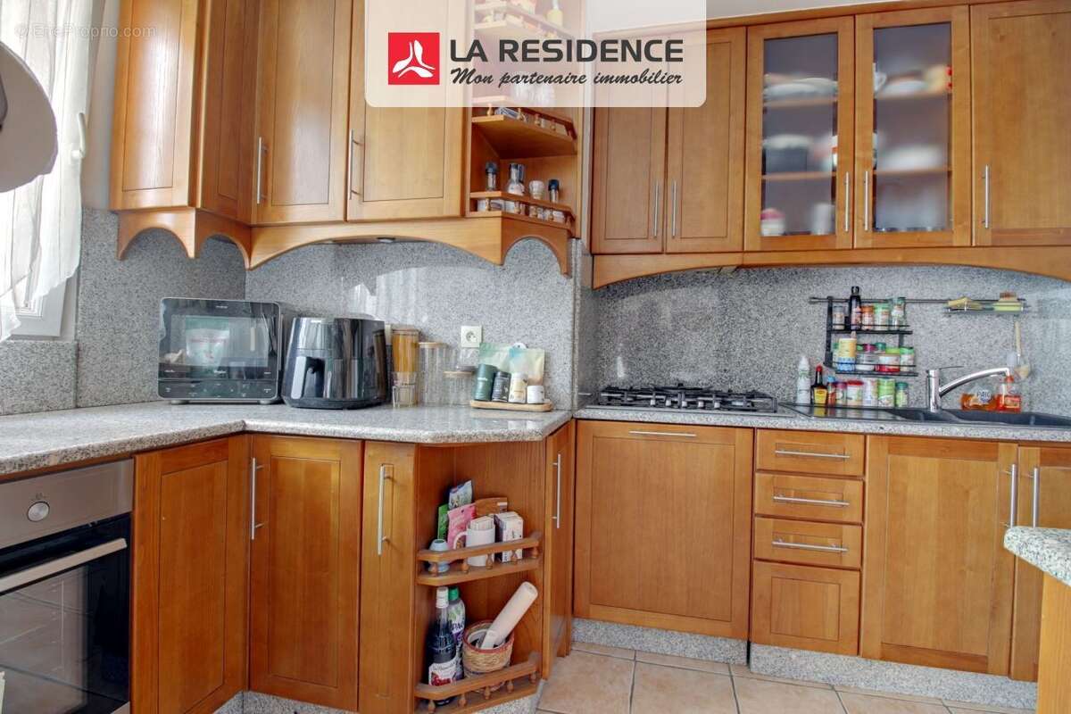 Appartement à SARTROUVILLE