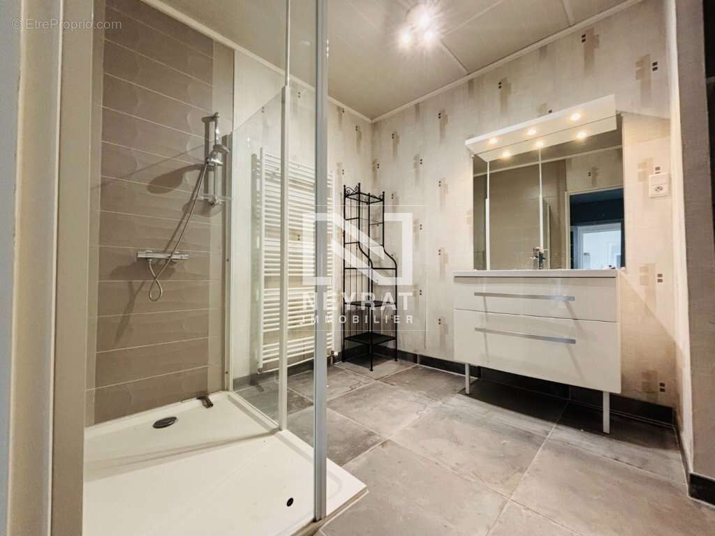 Appartement à MONTCEAU-LES-MINES