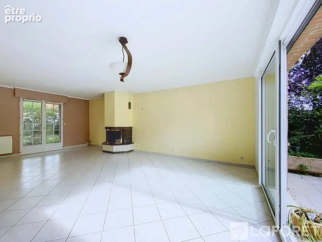 Maison 6 pièces 116 m² à vendre à Bailleul (59270) - photo 1