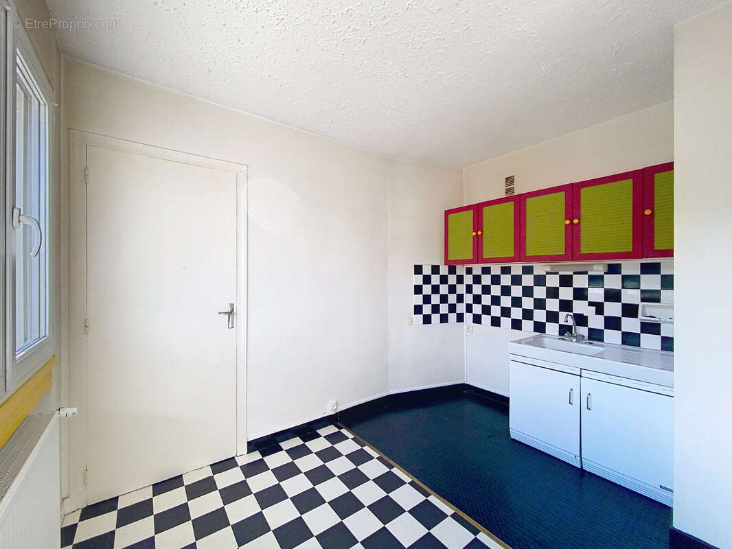 Appartement à SAINT-ETIENNE