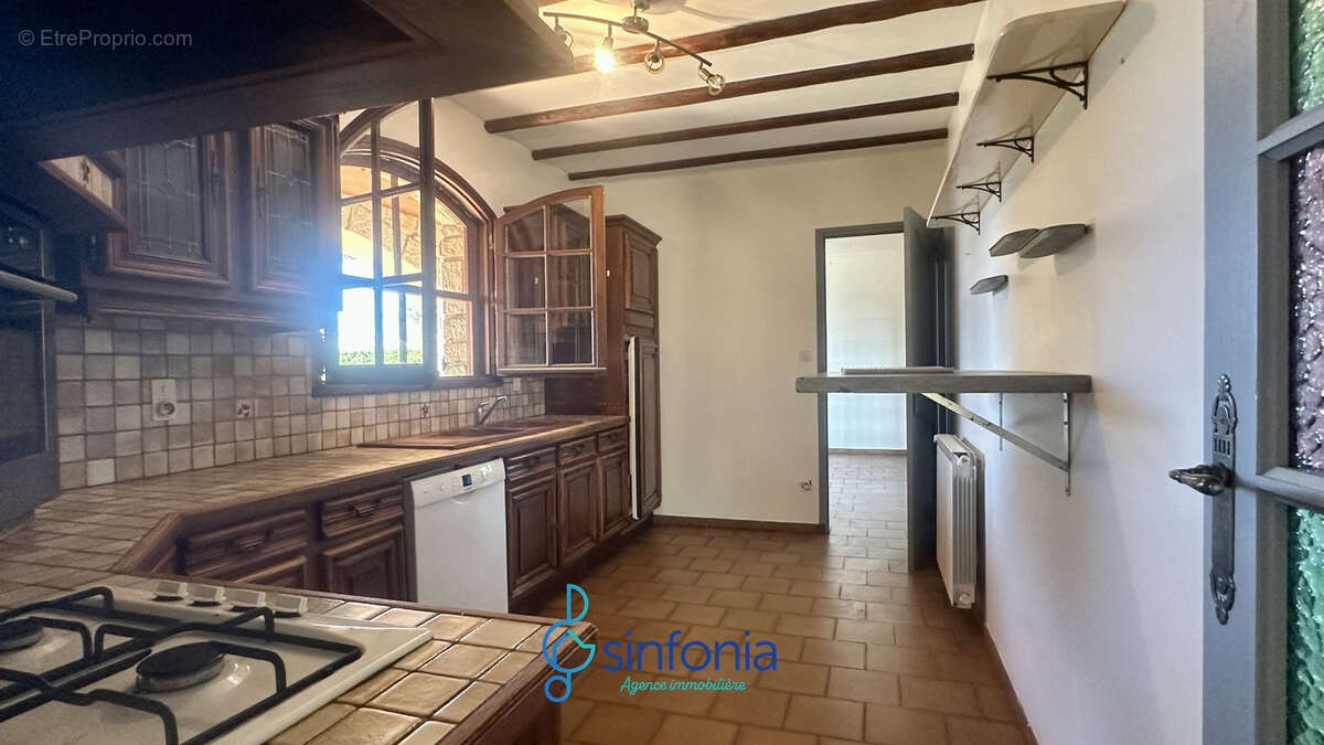 Maison à SAINT-LAURENT-LA-VERNEDE