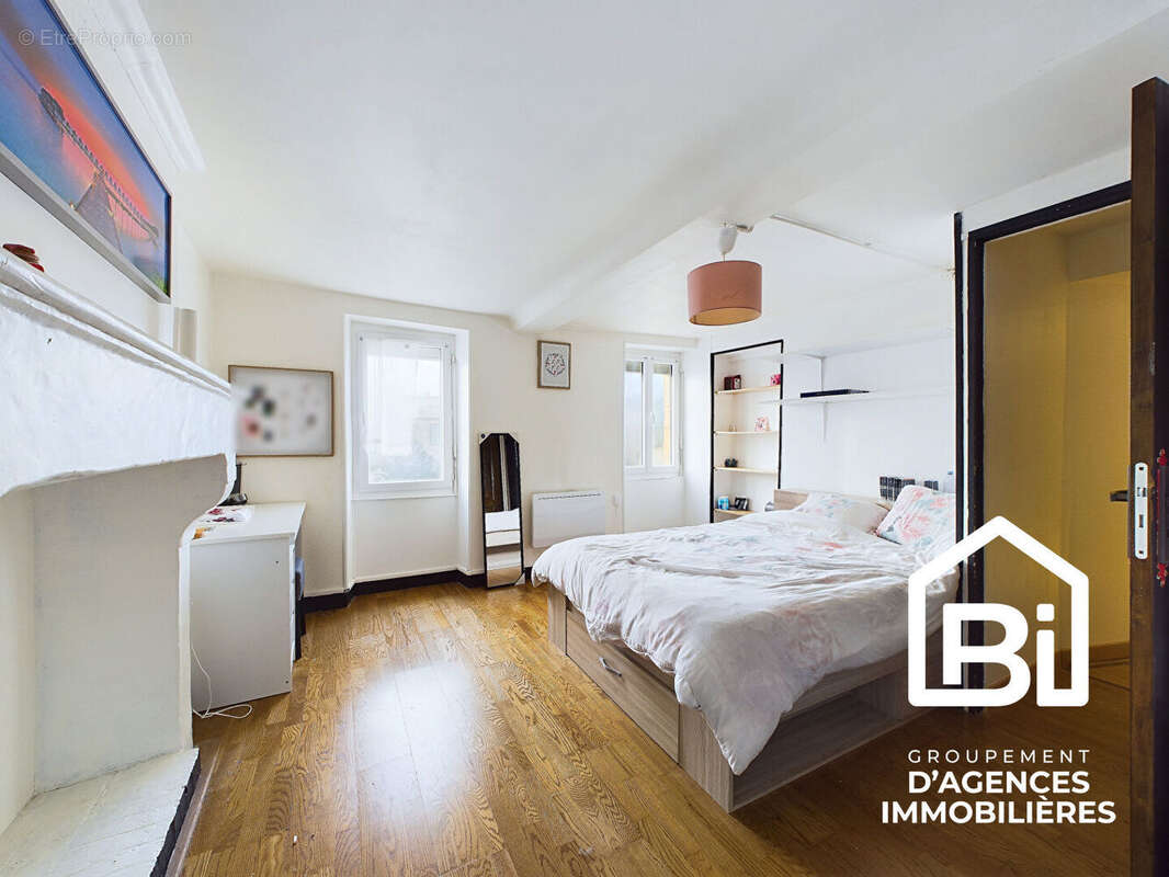 Maison à MEZIDON-CANON