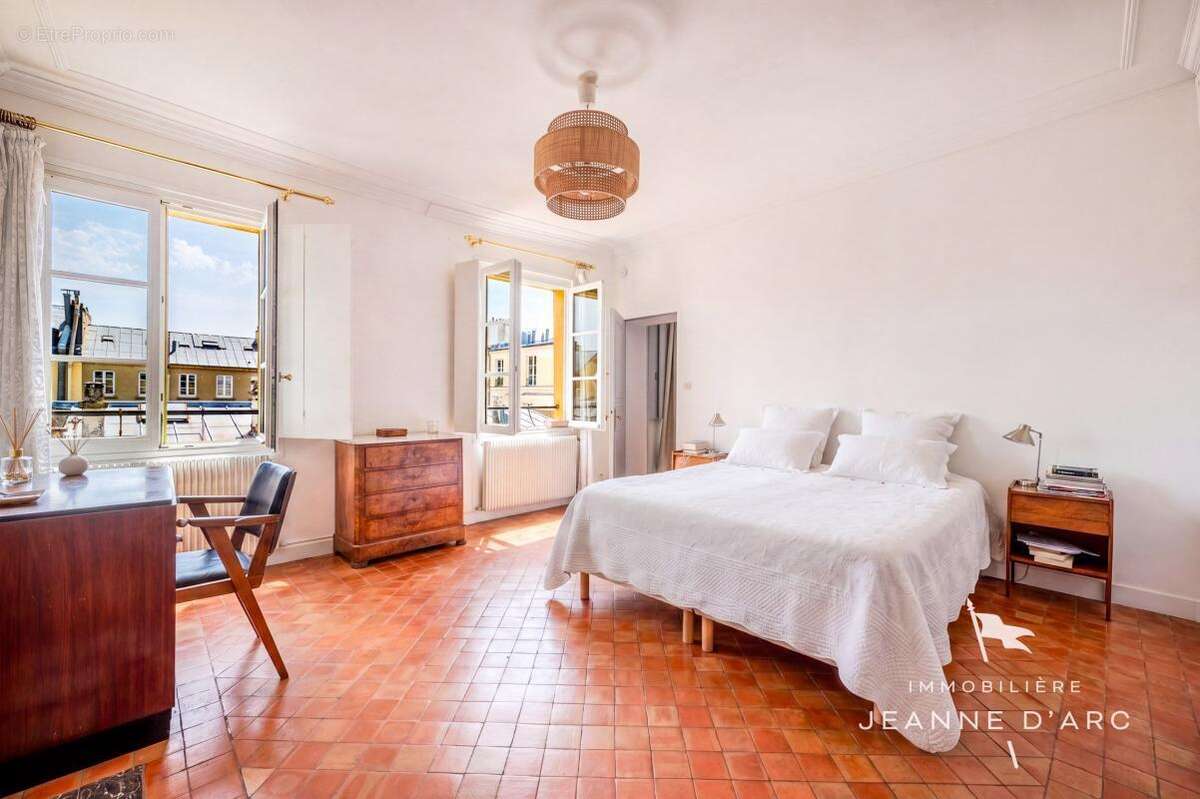 Appartement à VERSAILLES