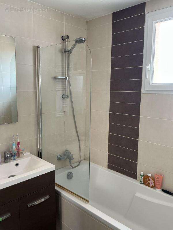 Appartement à RIVES