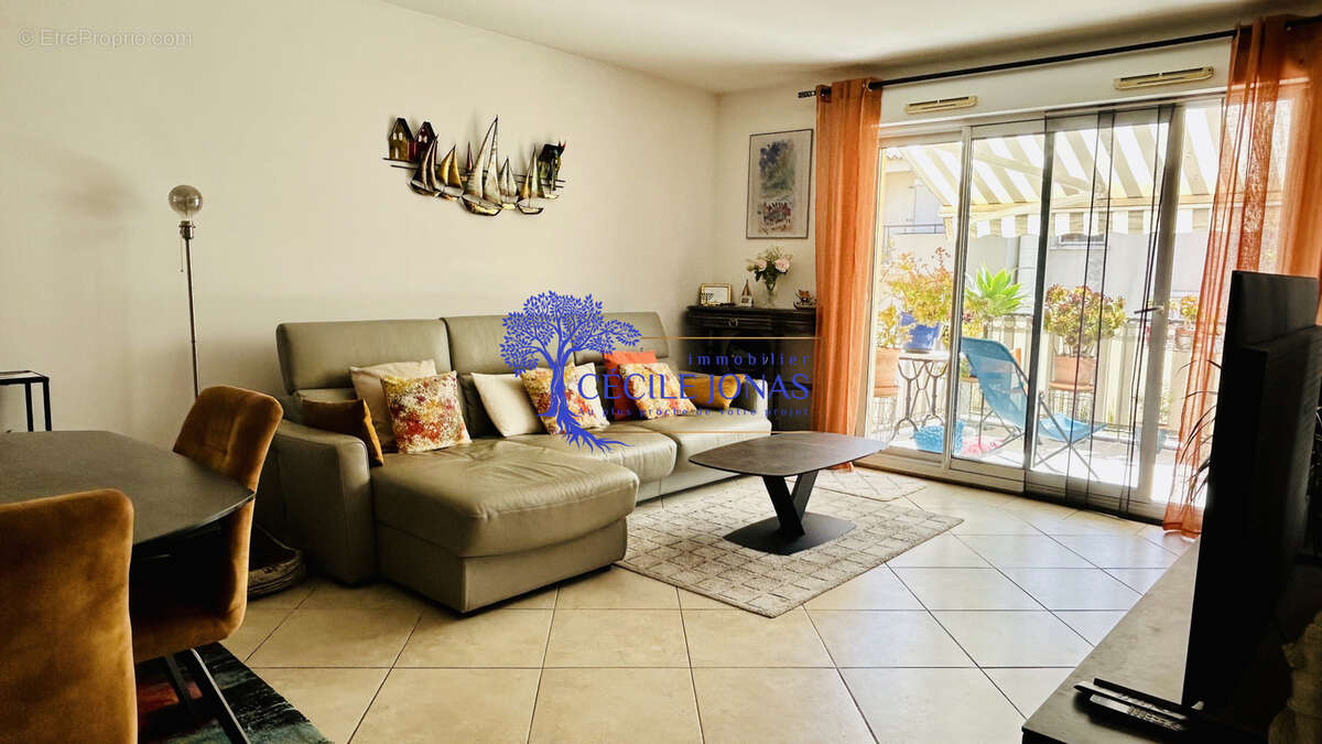 Appartement à CARQUEIRANNE