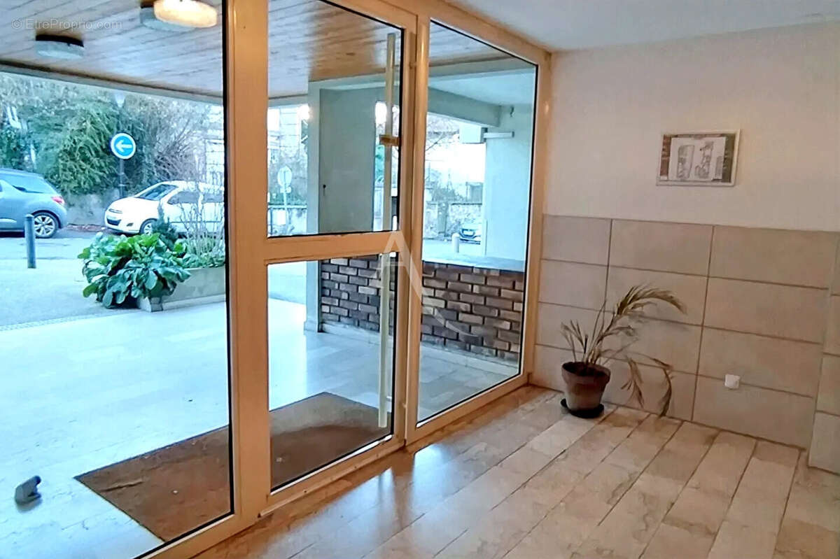 Appartement à THORIGNY-SUR-MARNE