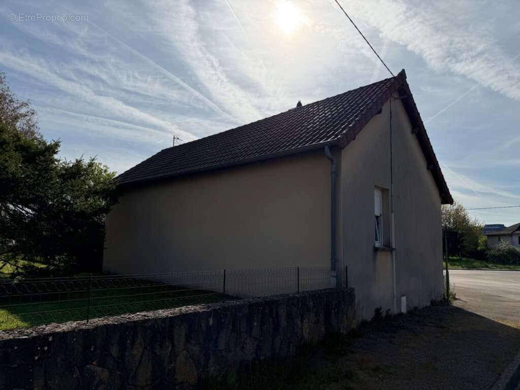 Maison à BLANZY