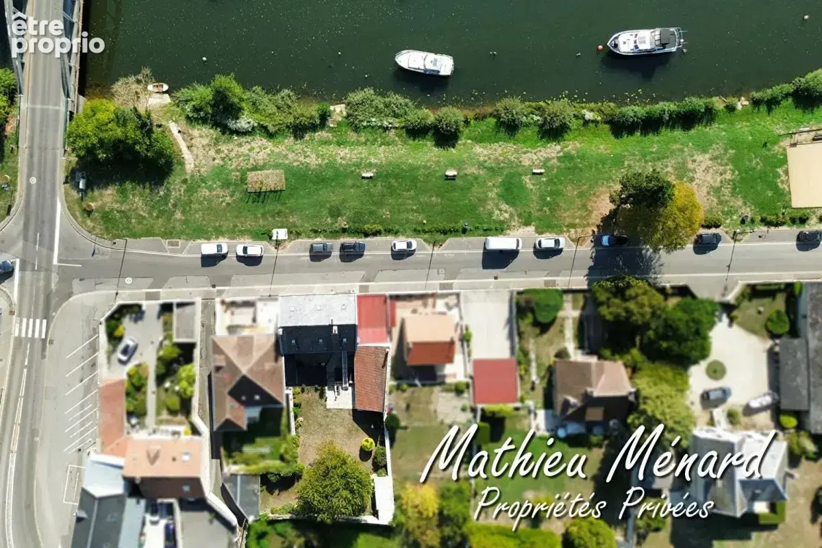 À proximité de Soissons - Maison de caractère de 214 m², jardin de 605 m², dépendances et vue sur l'Aisne - photo 2
