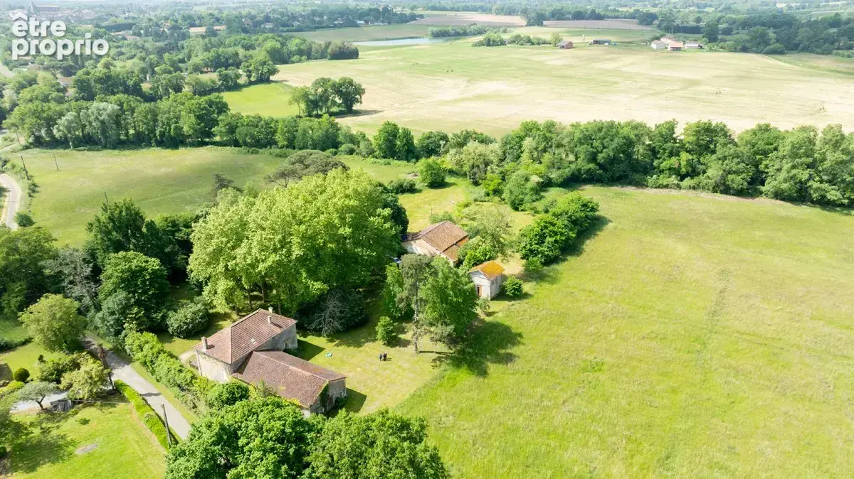 Grande propriete avec 6,5ha - photo 2