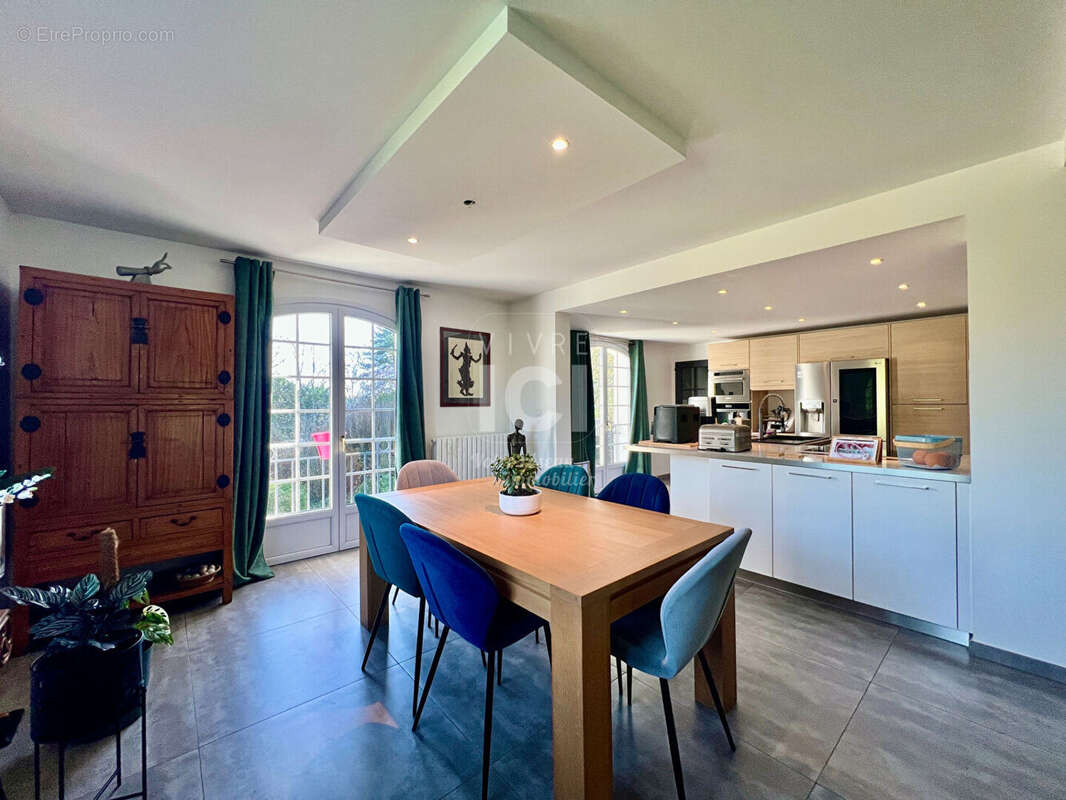 Maison à TREILLIERES